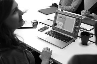 开云体育官网上-体育新闻中心启动体育内容创作人才培养计划，体育类深度报道